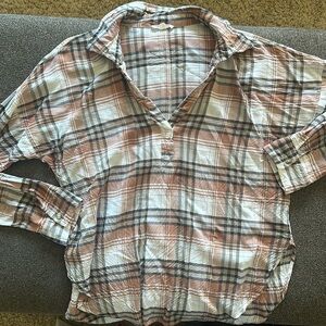 Blu Pepper COLLARED PLAID SPLIT NECK TOP medium